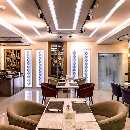 Parallel Hotel Baku Bagian luar foto