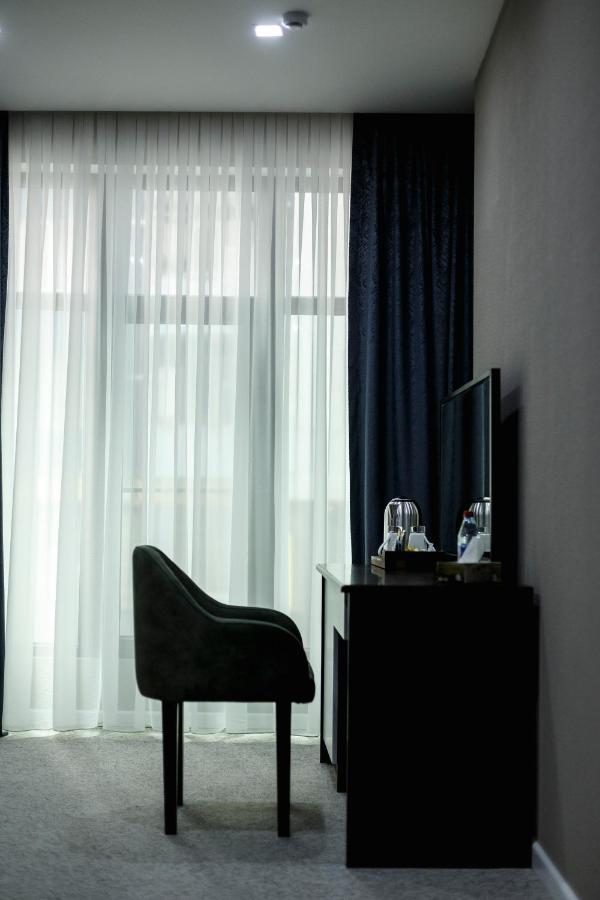 Parallel Hotel Baku Bagian luar foto