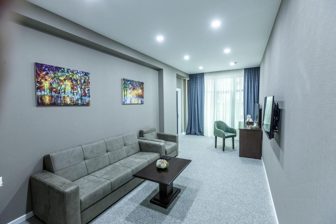 Parallel Hotel Baku Bagian luar foto