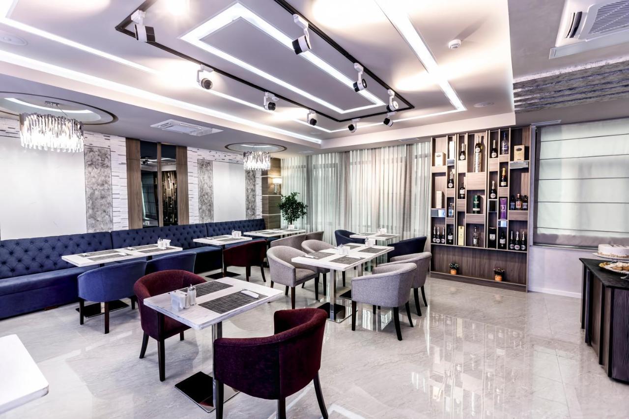 Parallel Hotel Baku Bagian luar foto